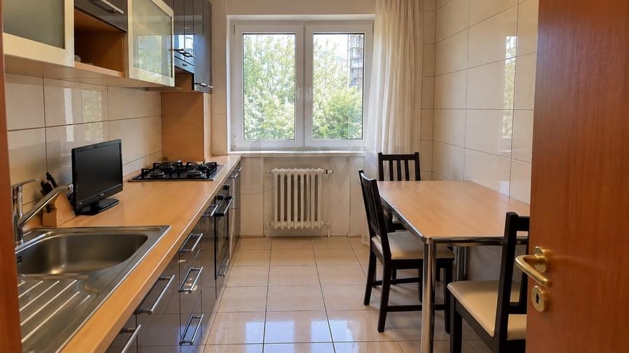 Apartament cu 2 camere decomandat în Dorobanți
