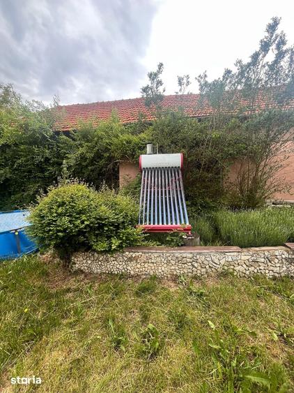 Casă cu 5 camere cu Teren 1800 Mp în Călugări