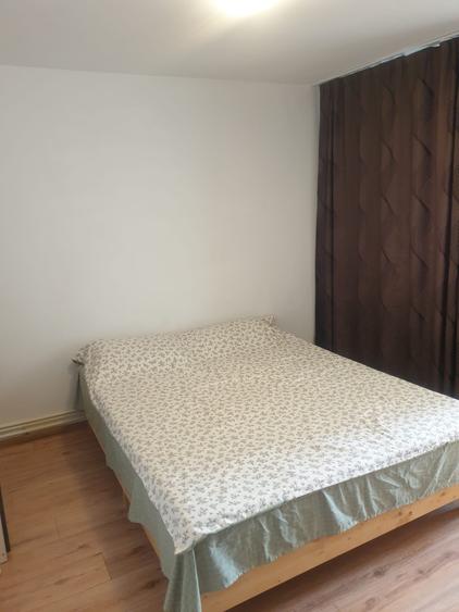 Apartament cu 3 camere nedecomandat în Central