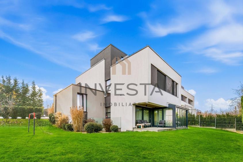 Casă individuală cu 5 camere cu Canalizare în Făget