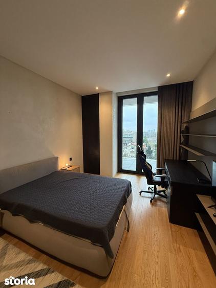 Apartament cu 4 camere în Ultracentral