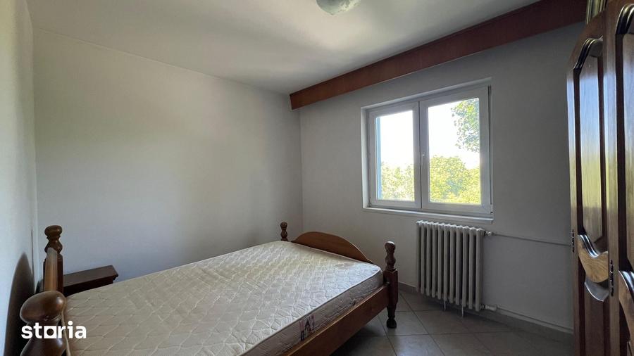 3 camere cu vedere la Parc Humulesti - 1