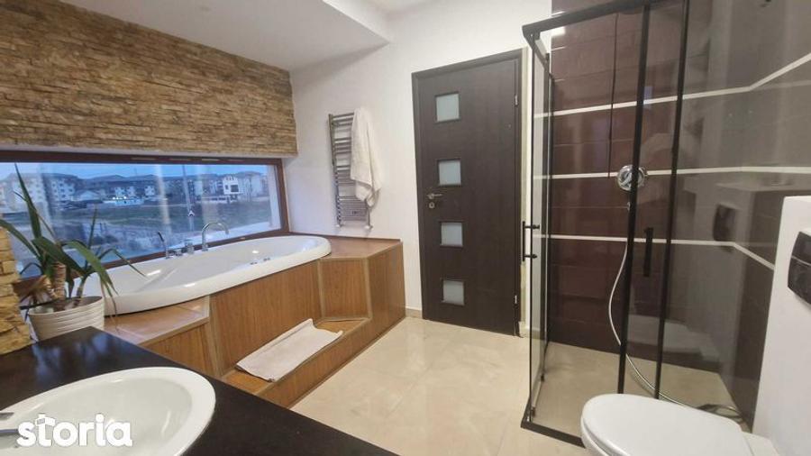 Vila, 4 camere, piscina, incalzire in pardosela, curte 1000 m2 - 4