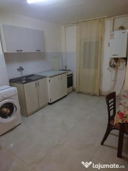 Apartament cu 2 camere nedecomandat în Central