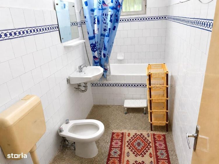 Apartament cu 4 camere decomandat în Central
