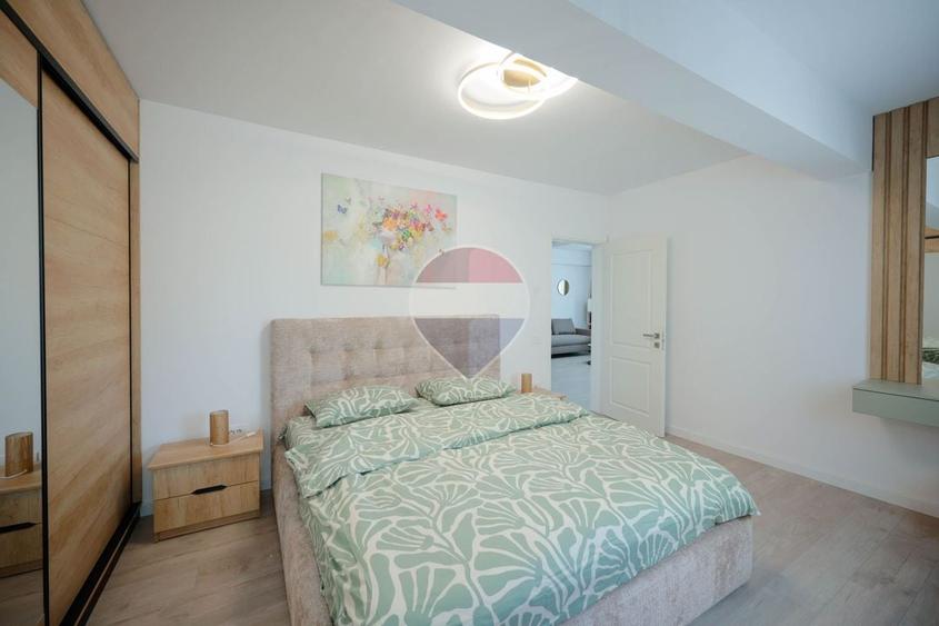 Apartament cu 3 camere semidecomandat, mobilat în Iosia