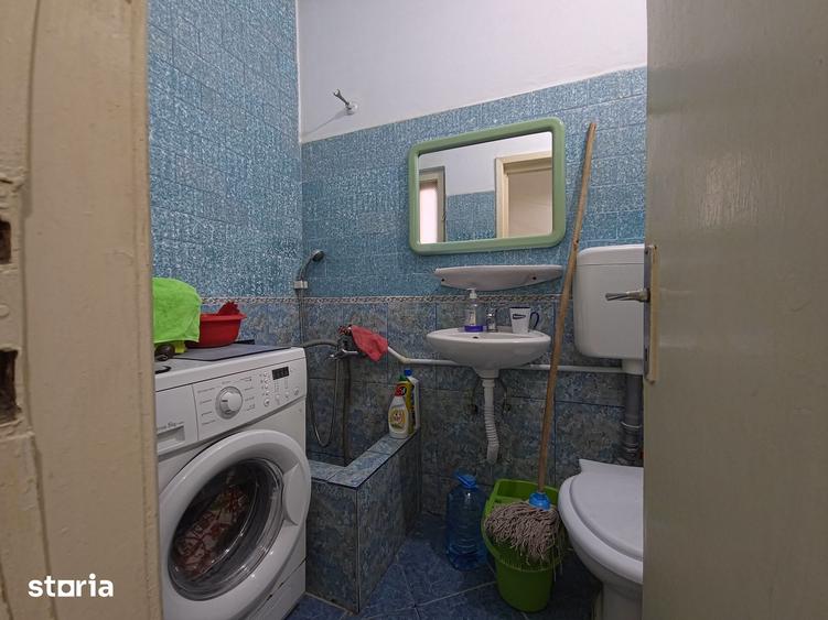 Casă cu 6 camere cu Canalizare în Universitate