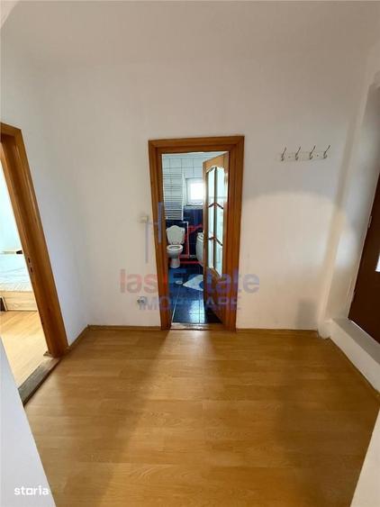 Apartament cu 3 camere decomandat în Târgu Cucu