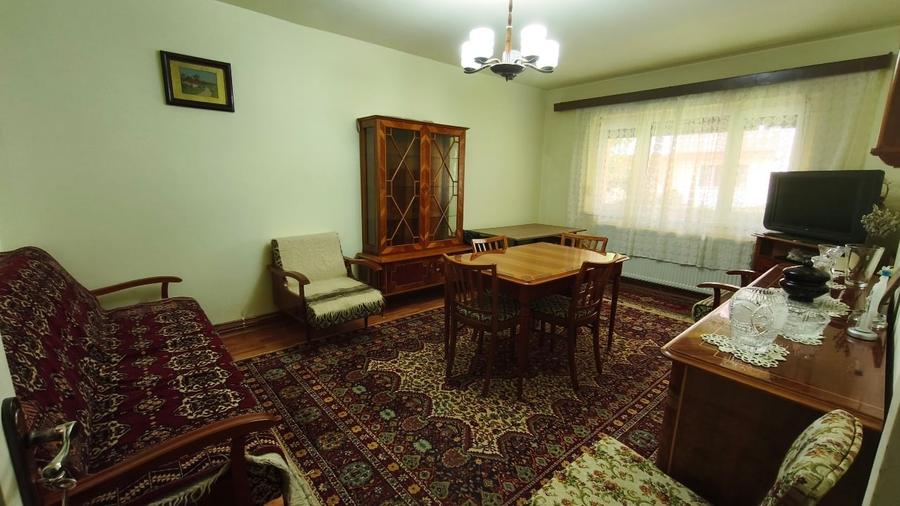 Apartament cu 3 camere, mobilat în Astra