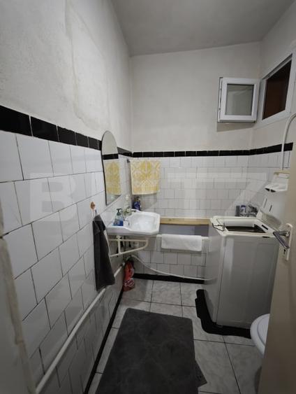 Casă individuală cu 3 camere cu Canalizare în Cristian
