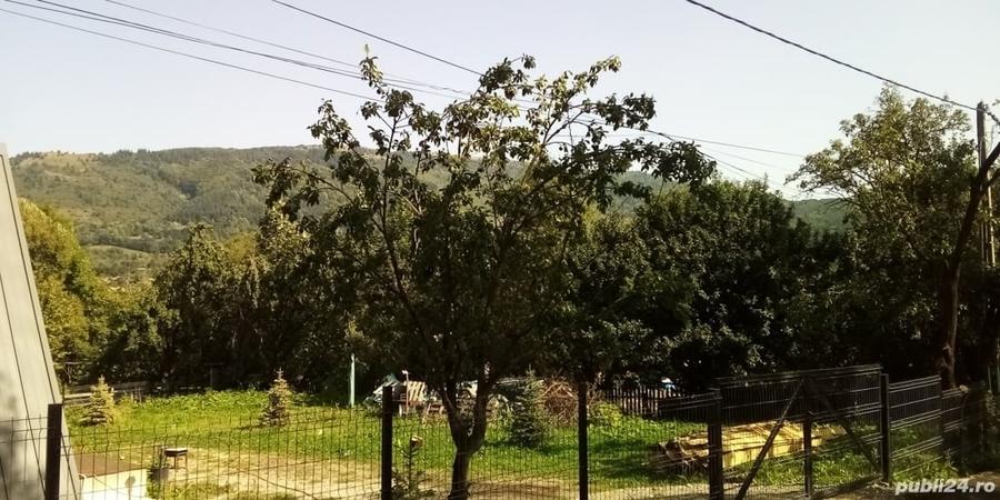 Teren de 2142 mp, în Valea Doftanei