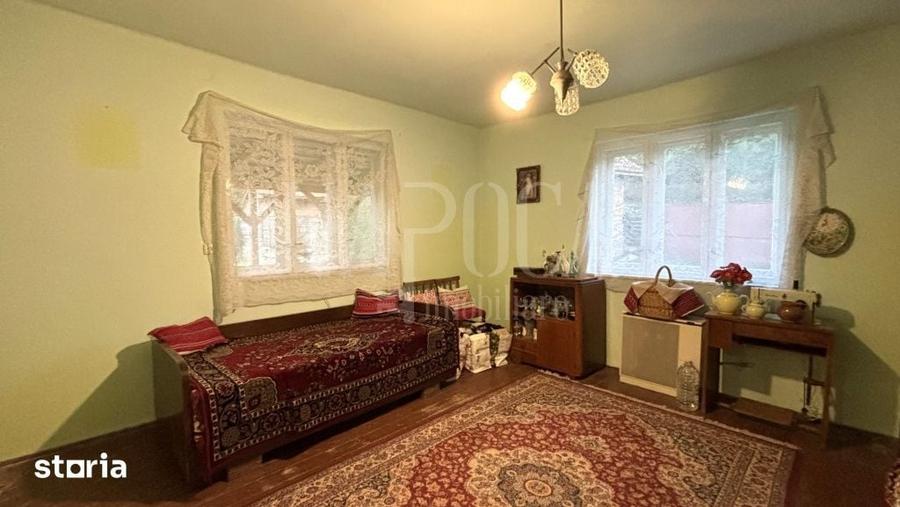 Casă cu 3 camere cu Teren 1242 Mp în Central