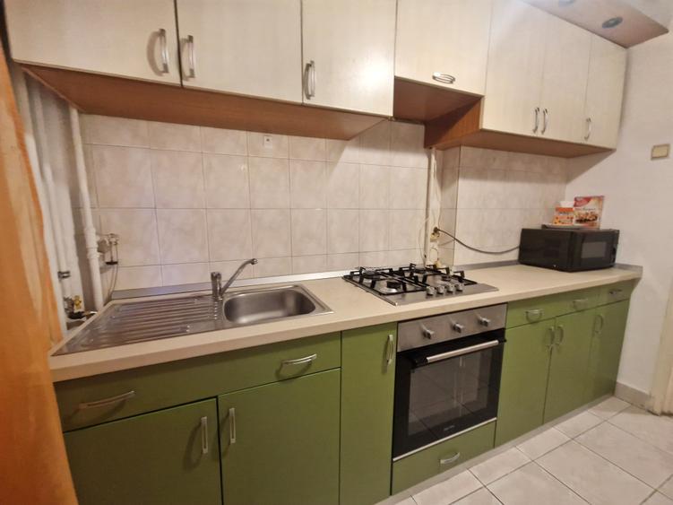 Apartament cu 2 camere semidecomandat în Complex Studențesc