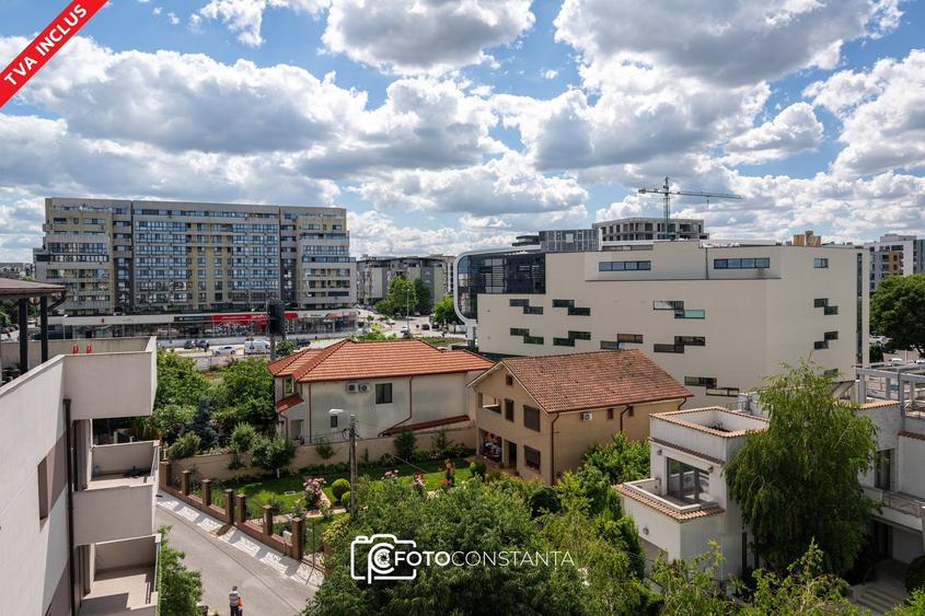 Apartament cu 3 camere decomandat în Palazu Mare