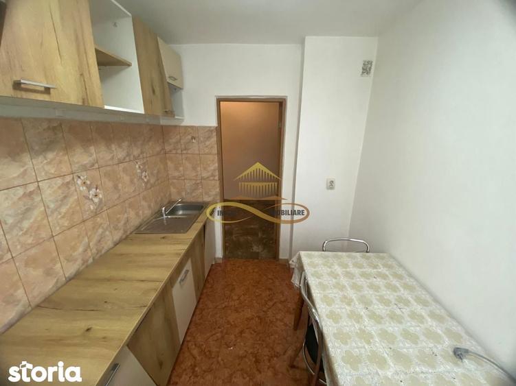Apartament cu 2 camere decomandat în Ghimeș