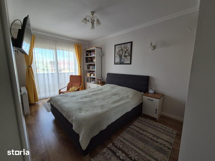 Apartament cu 3 camere în Florești