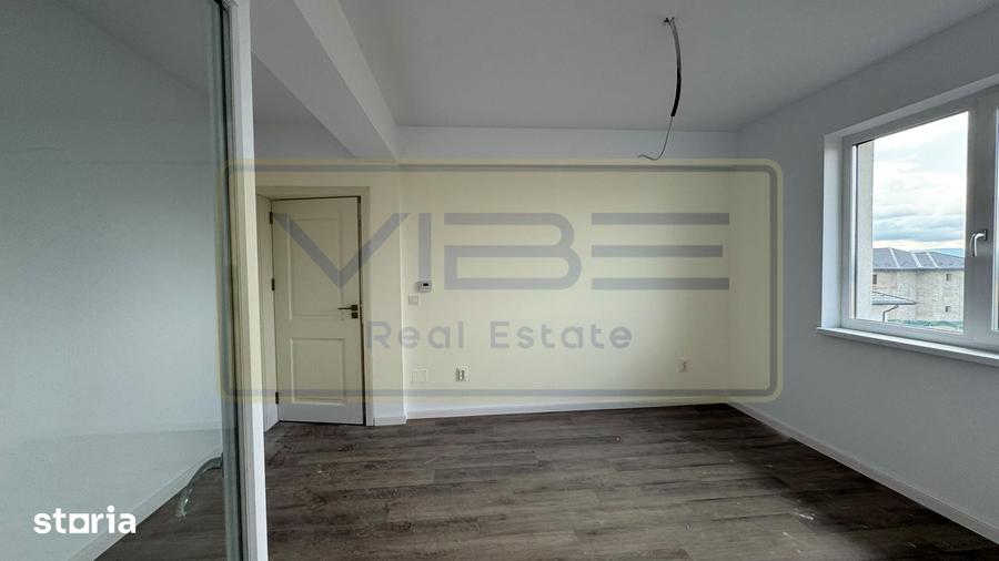 Casă cu 4 camere cu Teren 450 Mp în Valea Ursului