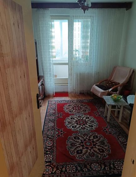 Apartament cu 3 camere circular în Astra