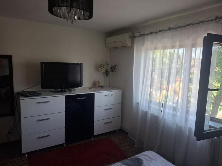 Apartament cu 2 camere decomandat în Bucovina