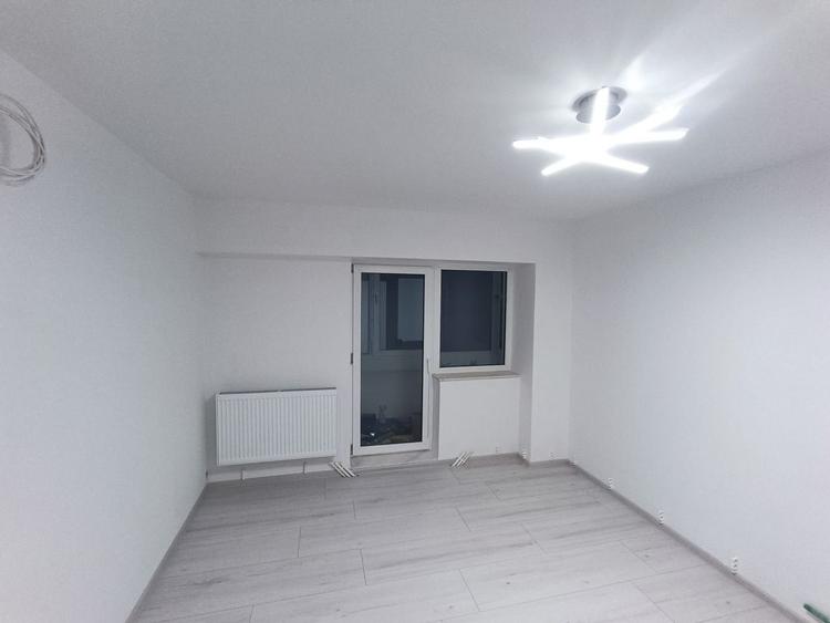 Apartament cu 3 camere decomandat în Stadion