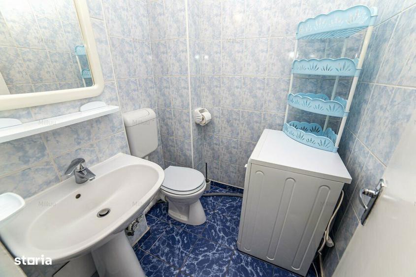 Apartament cu 3 camere decomandat, mobilat în Berceni