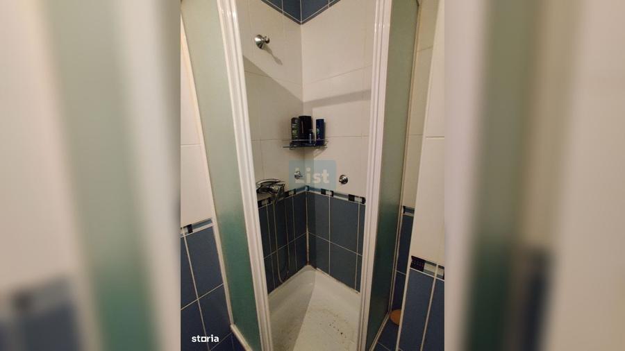 Apartament cu 4 camere decomandat în Zorilor