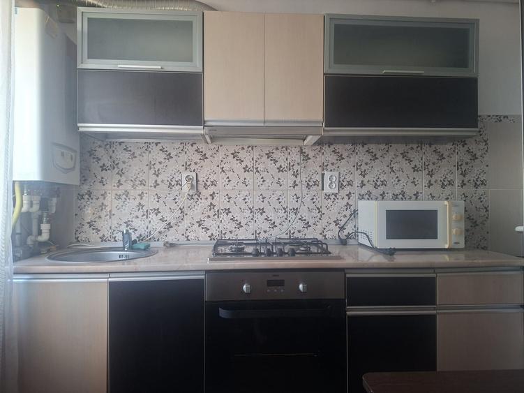Inchiriez apartament 2 camere - 6