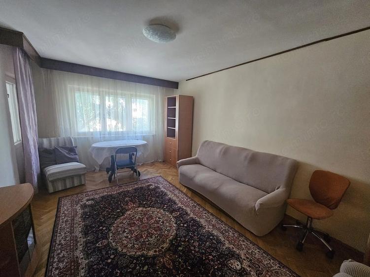 Apartament cu 2 camere decomandat în Eremia
