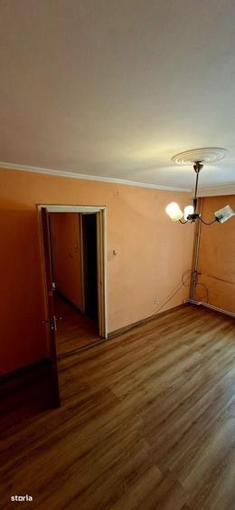 Apartament cu 2 camere decomandat în Trivale