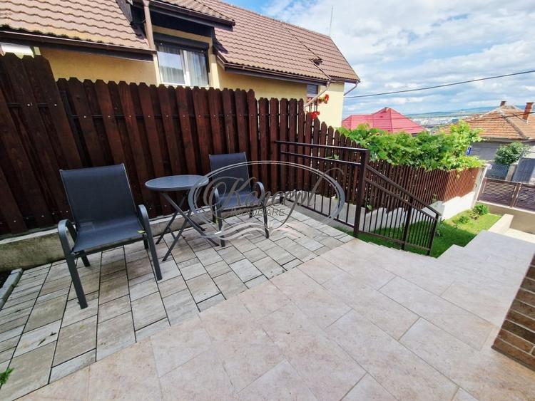 Duplex cu 4 camere cu Canalizare în Dâmbul Rotund