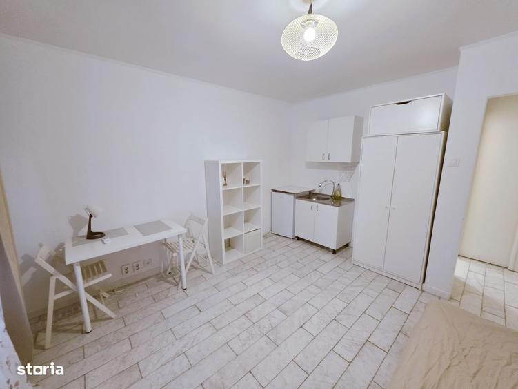 Garsonieră, mobilată în Sala Palatului