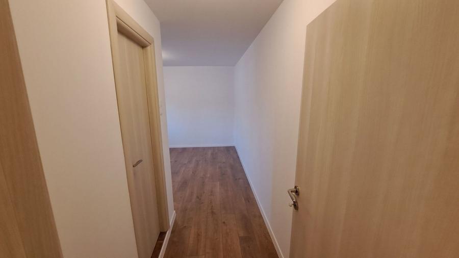 Apartament cu 2 camere decomandat, mobilat în Lacul Tei