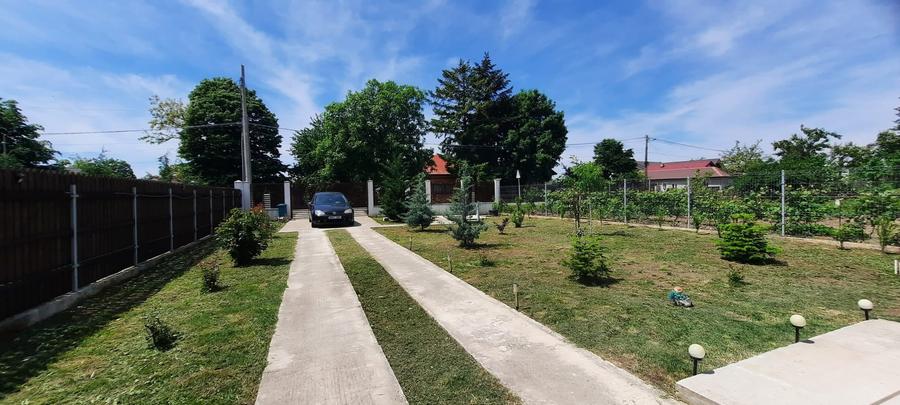 Casă individuală cu 2 camere cu Teren 795 Mp în Buturugeni
