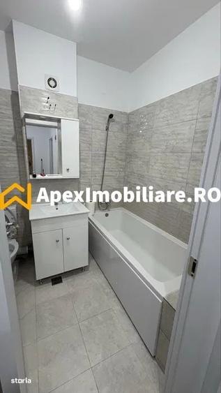 Apartament cu 2 camere decomandat în Roșu