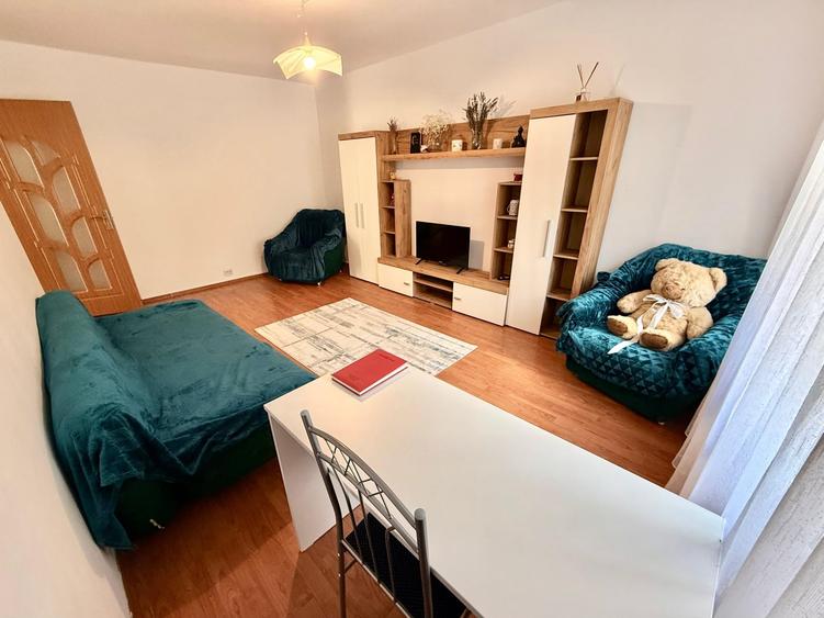 Apartament cu 2 camere decomandat, mobilat în Nicolina