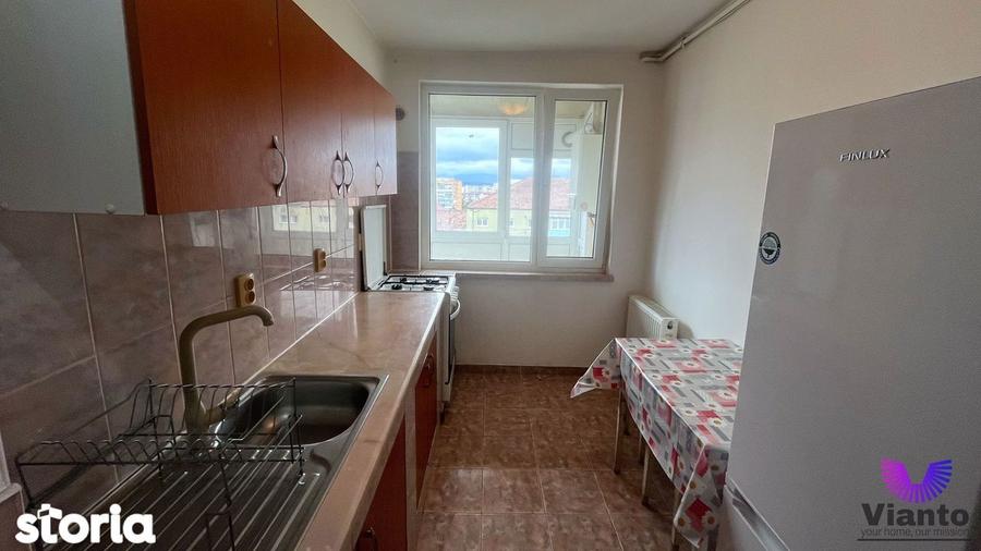 Apartament cu 2 camere decomandat, mobilat în Mihai Viteazul