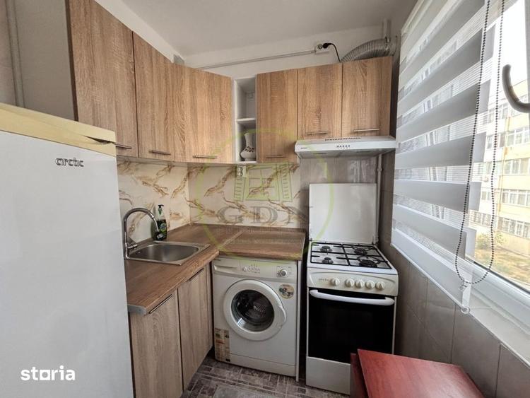 Apartament cu 2 camere semidecomandat, mobilat în Valea Rosie
