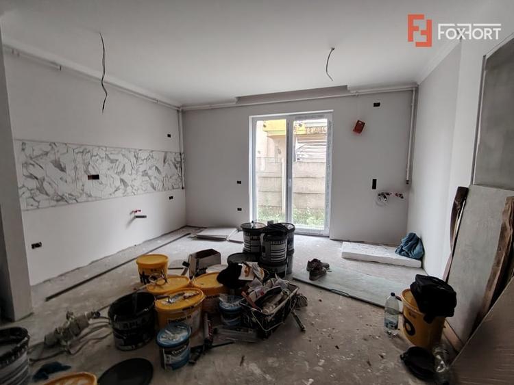 Apartament cu 2 camere decomandat în Giroc