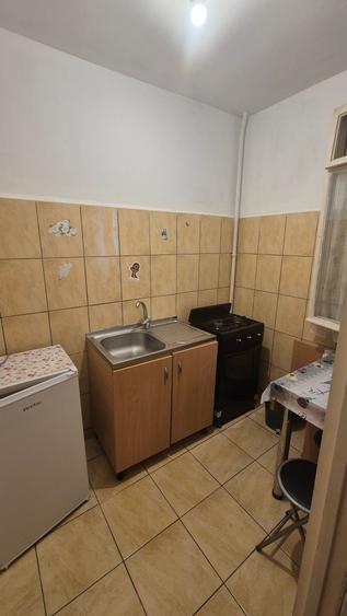 Garsonieră semidecomandată în Titan
