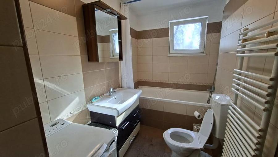 Apartament cu 3 camere semidecomandat în Budai