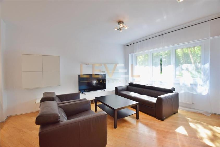 Apartament cu 4 camere decomandat, mobilat în Herăstrău