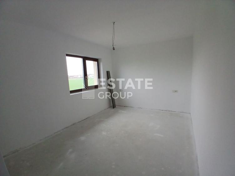 Duplex cu 4 camere cu Canalizare în Dumbrăvița