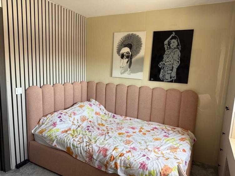 Apartament cu 3 camere decomandat în Calea Moldovei