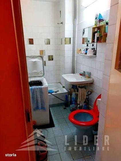 Apartament cu 4 camere decomandat în Gruia — fotografia 3