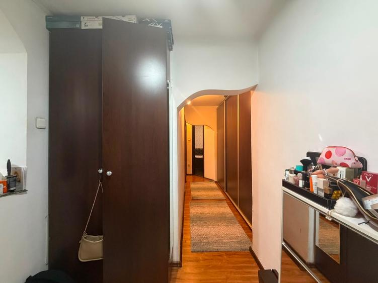 Apartament cu 3 camere decomandat în Nicolae Grigorescu