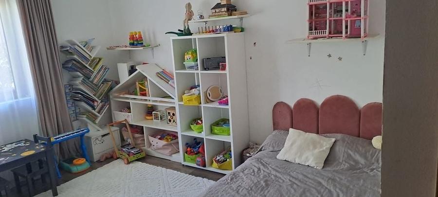 Casă cu 4 camere în Rebrișoara