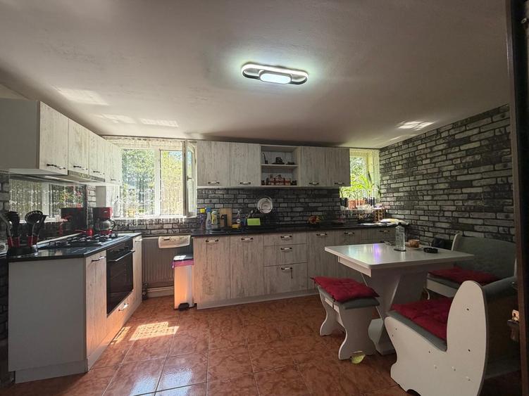 Casă individuală cu 5 camere cu Teren 756 Mp în Buftea