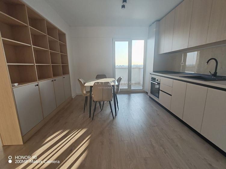 Apartament cu 3 camere decomandat, mobilat în Parcul Carol