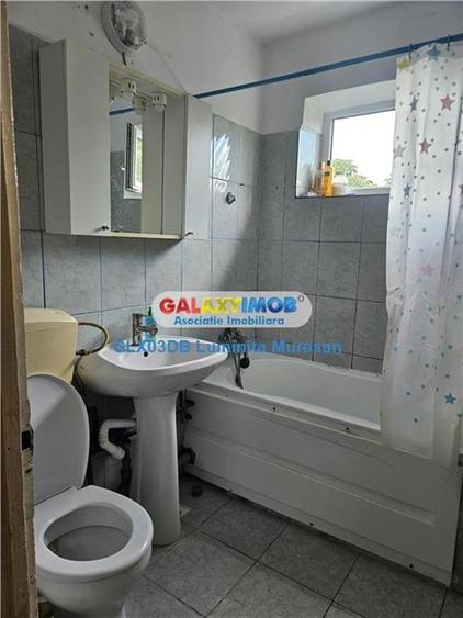 Vanzare apartament 3 camere semidecomandat Targoviste Micro 9 - 14