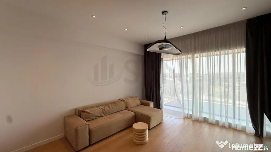 Apartament cu 3 camere semidecomandat în Nord